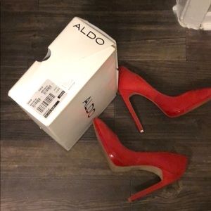 Red Pumps